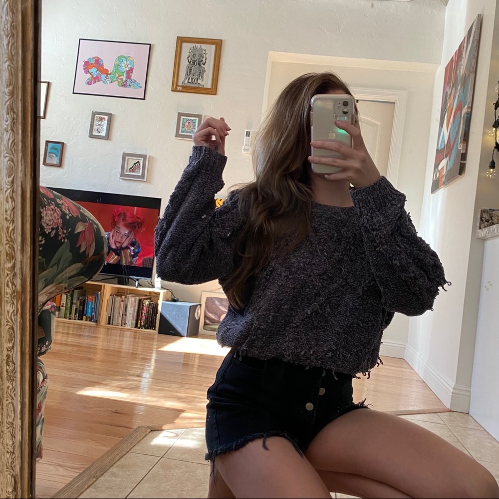 Grey cropped sweater